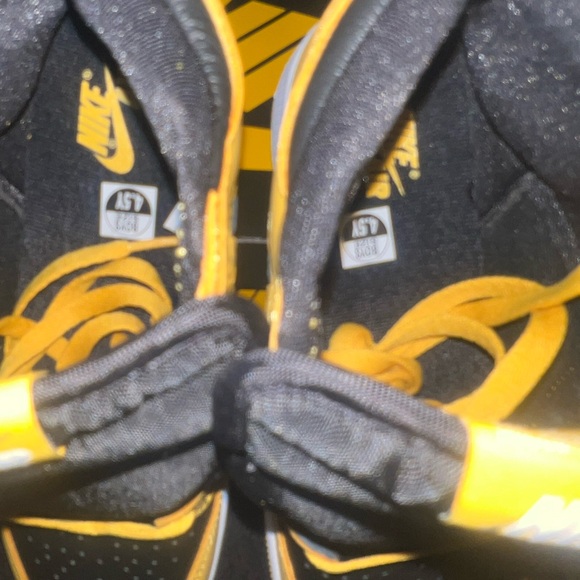 Air Jordan 1 Retro High OG GS - Picture 10 of 12